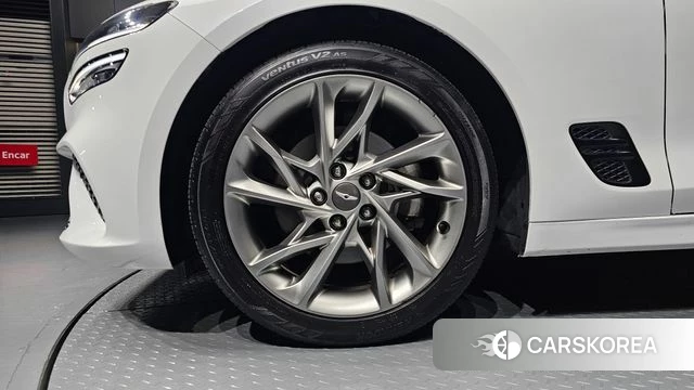 Genesis The New G70 id 3827428 из Кореи 15