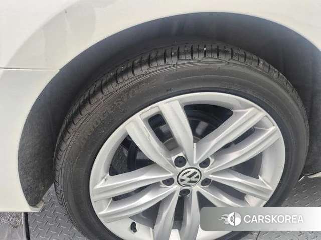 Volkswagen The New Passat id 4477440 из Кореи 13