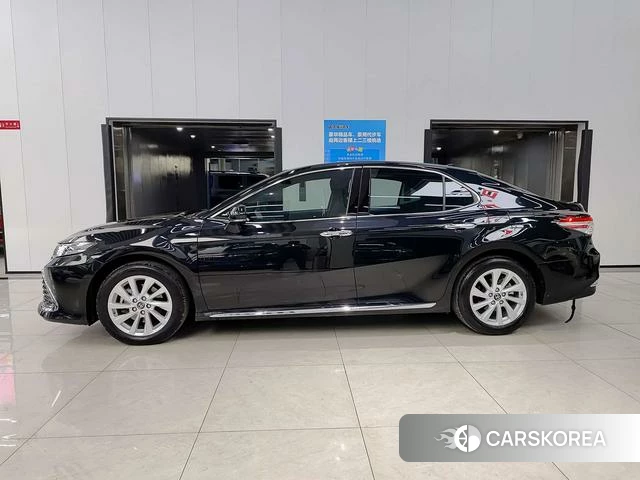 Toyota Camry 2023 Черный из Китая, фото 6