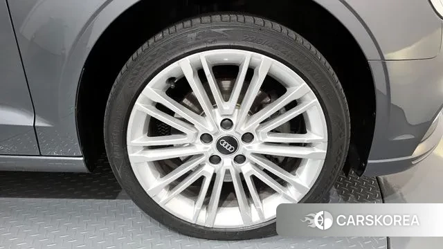 Audi New A3 id 3396906 из Кореи 15