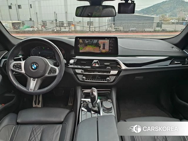 BMW 5 Series (G30) id 4646826 из Кореи 7