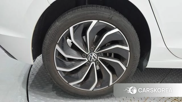 Volkswagen Golf 8th Generation id 4591477 из Кореи 28