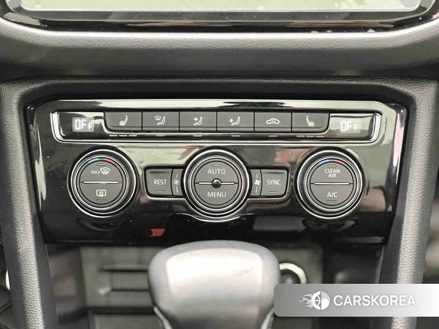 Volkswagen Tiguan L id 4258436 из Китая 23