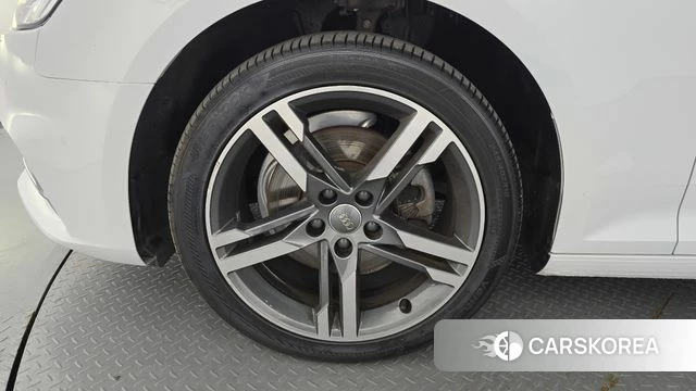 Audi A4 (B9) id 4429986 из Кореи 27