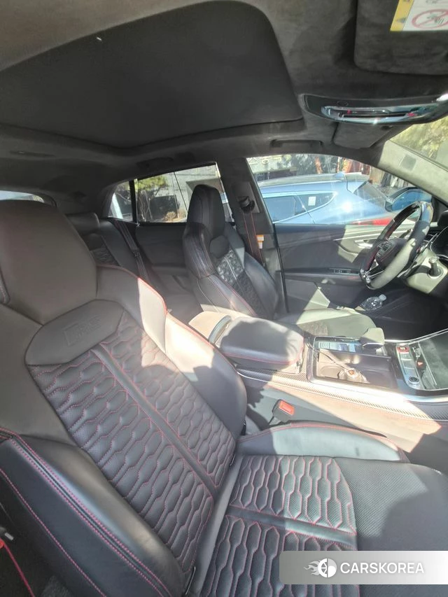 Audi RSQ8 (4M) 2021 Белый из Кореи, фото 5