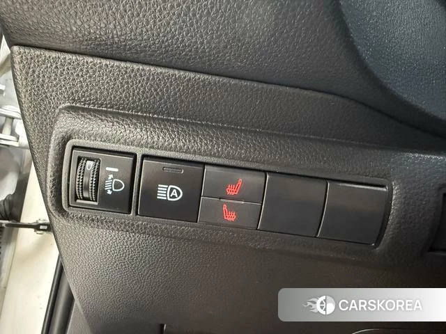 Toyota Corolla id 4255738 из Китая 17