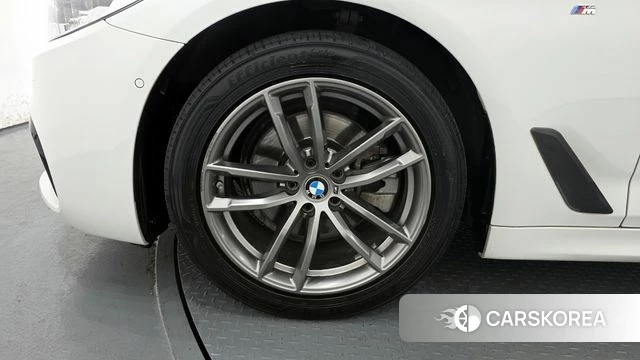 BMW 5 Series (G30) id 3861799 из Кореи 15