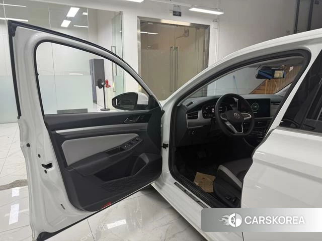Volkswagen Bora id 4276673 из Китая 14