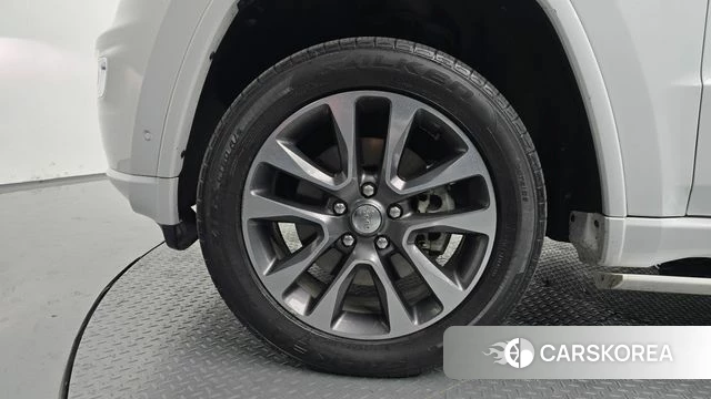 Jeep Grand Cherokee id 3853626 из Кореи 15