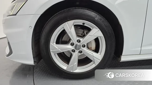 Audi A6 (C8) id 3433944 из Кореи 15