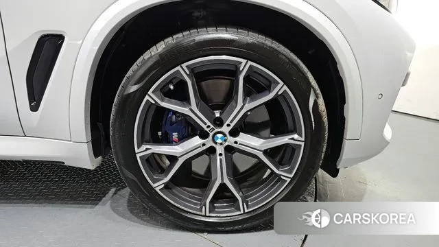 BMW X5 (G05) id 2975781 из Кореи 15