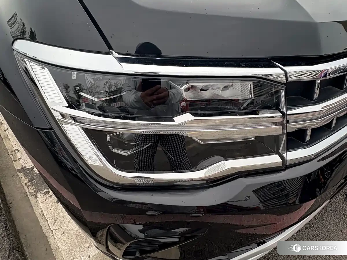Volkswagen Touareg id 4629621 из Китая 12