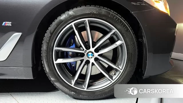 BMW 5 Series (G30) id 3539870 из Кореи 15