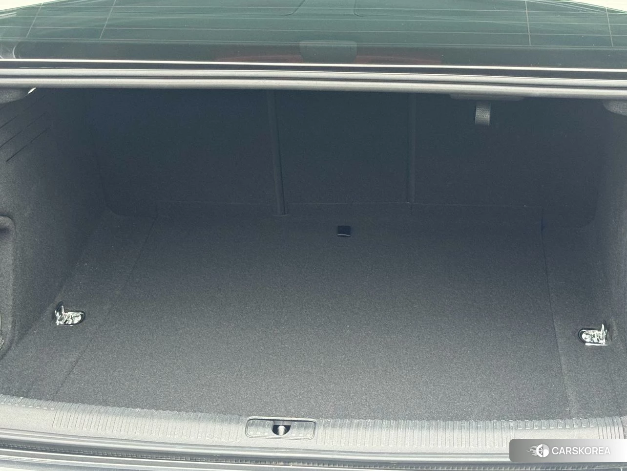 Audi A4L id 4455488 из Китая 16