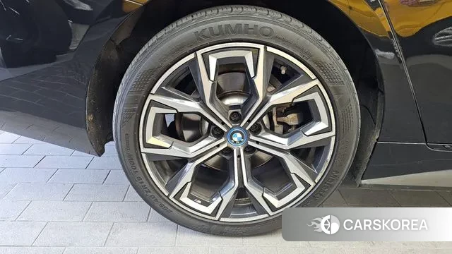 BMW i4 id 3764582 из Кореи 15