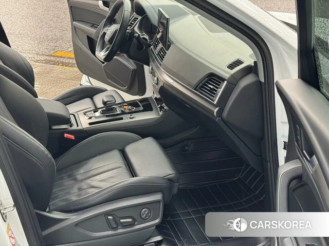 Audi Q5L id 4234867 из Китая 13