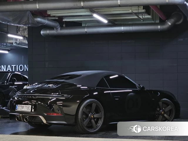 Porsche 911(992) id 3939768 из Кореи 15