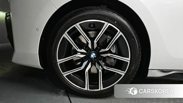 BMW 7 Series (G70) id 4354164 из Кореи 15