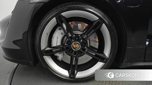 Porsche Taycan id 4464291 из Кореи 26