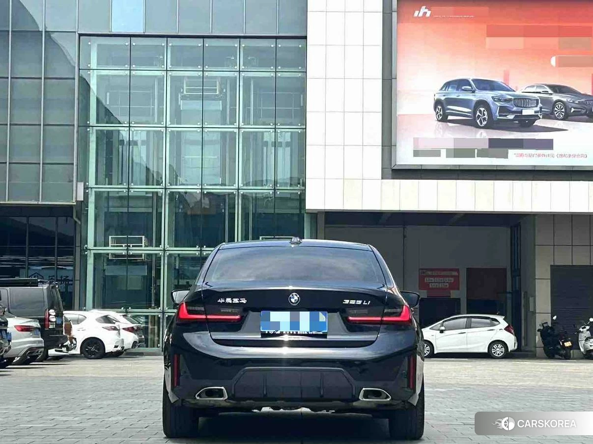 BMW 3 series 2022 Черный из Китая, фото 5