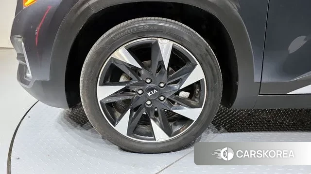 Kia Seltos id 3626173 из Кореи 15