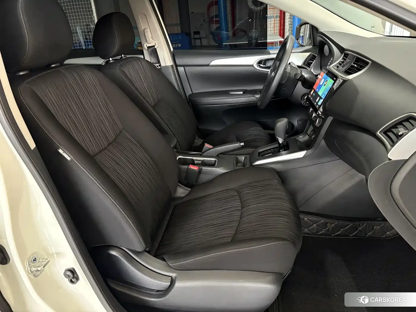 Nissan Sylphy 2024 Белый из Китая, фото 5
