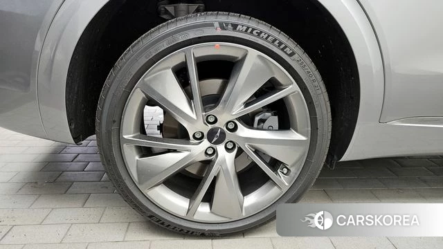 Genesis GV70 id 4279443 из Кореи 33