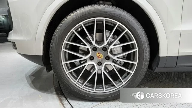 Porsche Cayenne (PO536) id 2885631 из Кореи 15