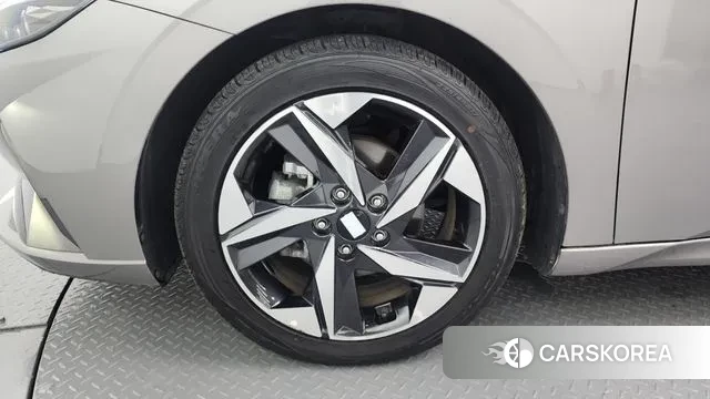 Hyundai Avante Hybrid (CN7) id 3008502 из Кореи 15