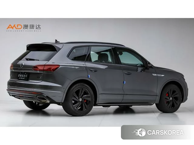 Volkswagen Touareg 2021 Темно-серый из Китая, фото 5