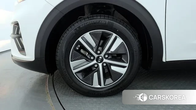 Kia The New Niro id 3060084 из Кореи 15