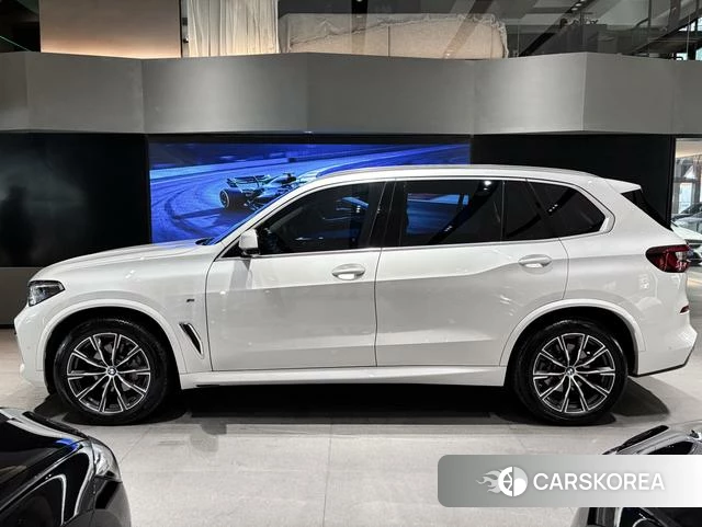 BMW X5 id 4275503 из Китая 16