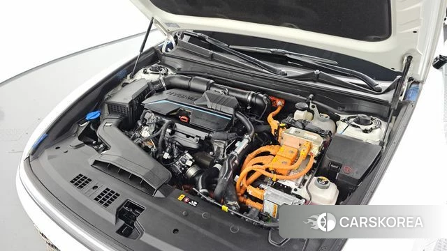 Hyundai Grandeur Hybrid (GN7) id 4921514 из Кореи 34