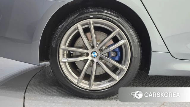 BMW 5 Series (G30) id 4233176 из Кореи 33