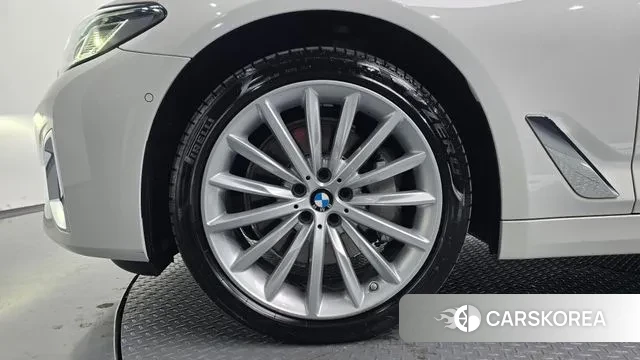 BMW 5 Series (G30) id 3586147 из Кореи 15