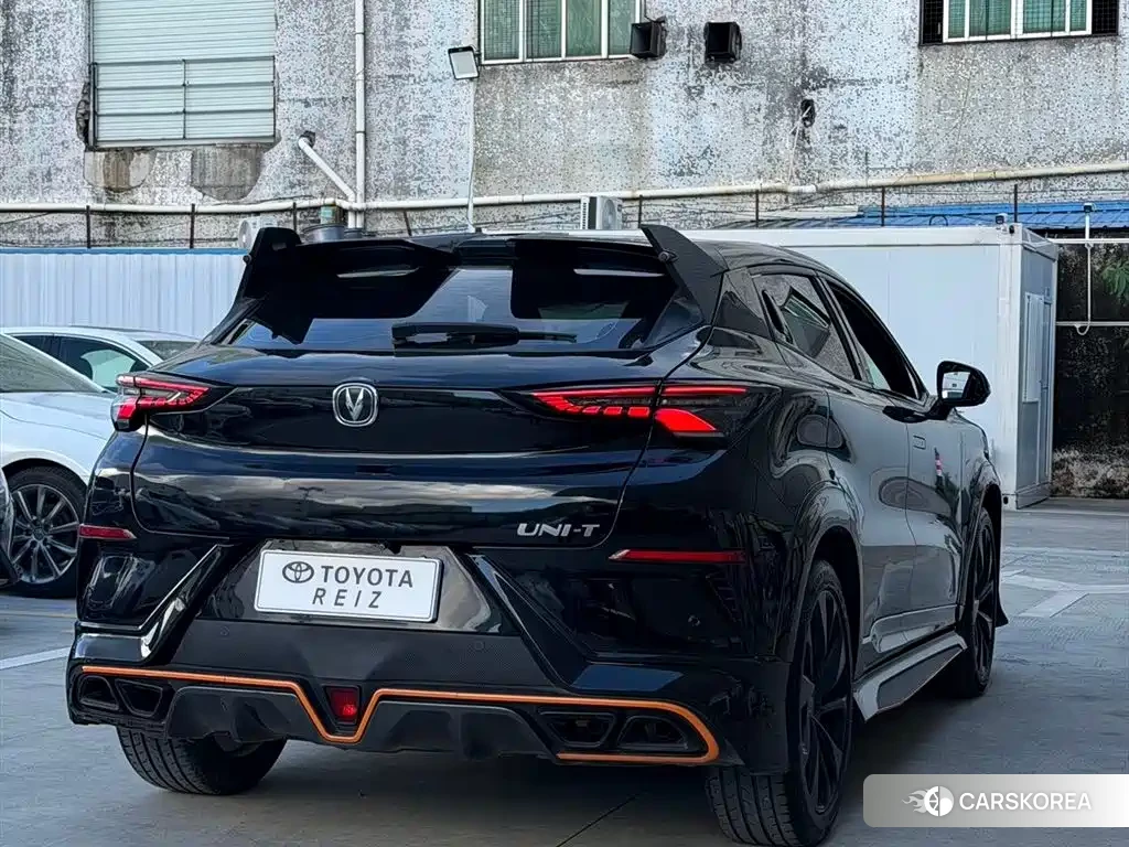 Chang'an Changan UNI-T 2022 Черный из Китая, фото 5