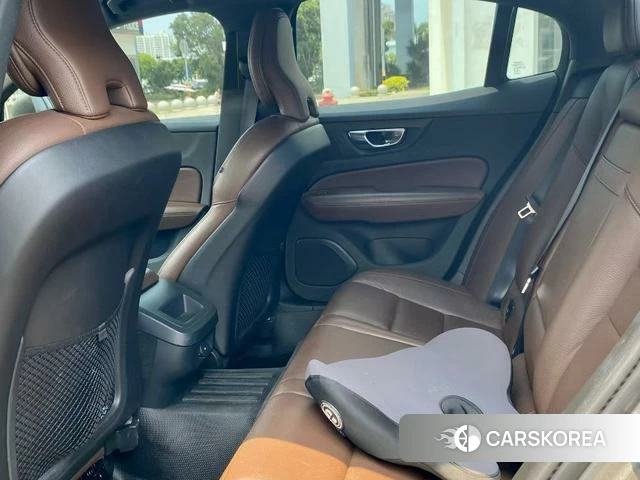 Volvo S60 2020 Шампань из Китая, фото 5