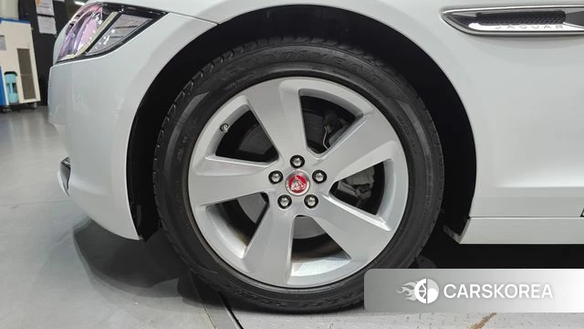Jaguar XF (X260) id 4543539 из Кореи 26