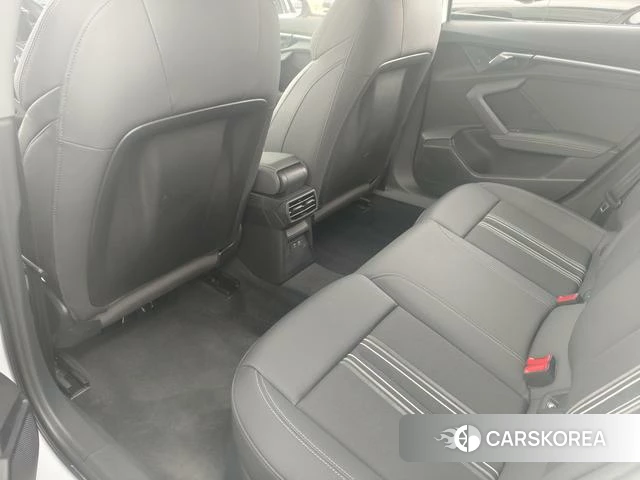 Audi A3 2021 Белый из Китая, фото 5