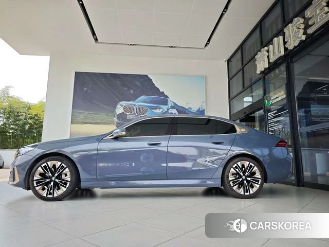 BMW 5 series id 4271901 из Китая 14
