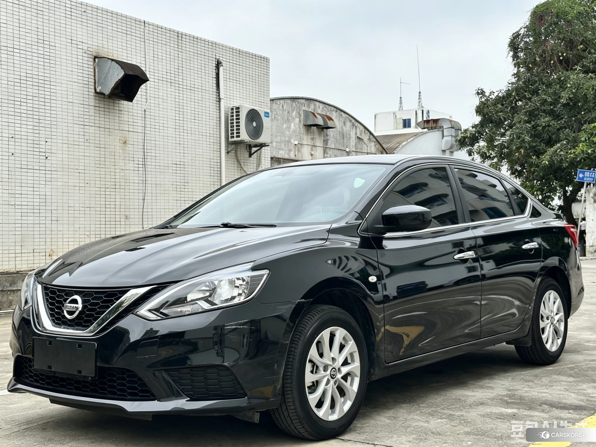 Nissan Xuan Yi 2025 Черный из Китая, фото 5