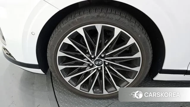 Hyundai Grandeur Hybrid (GN7) id 2993346 из Кореи 15