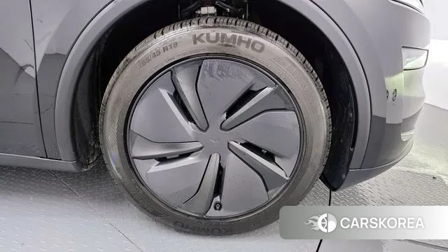 Tesla Model Y id 3388213 из Кореи 15