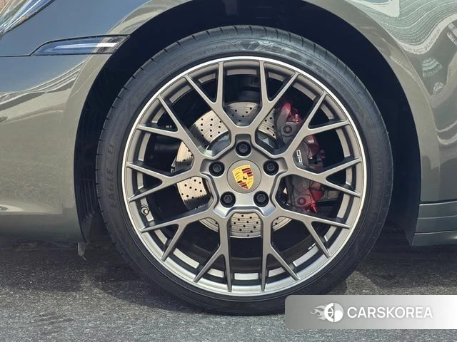 Porsche 911(992) id 3982168 из Кореи 15