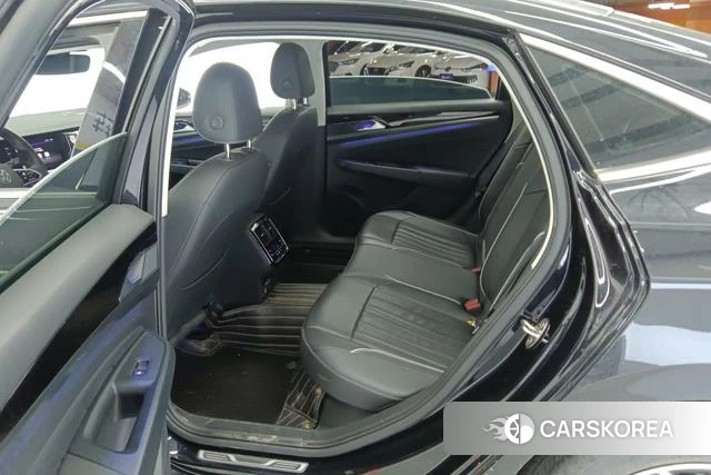 Volkswagen Passat id 4216932 из Китая 12