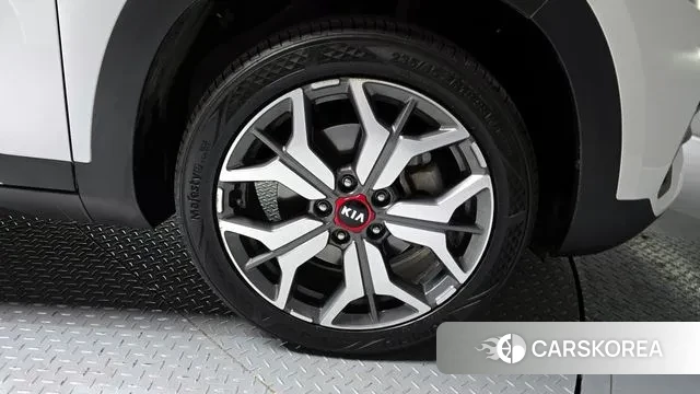 Kia Seltos id 3723158 из Кореи 15