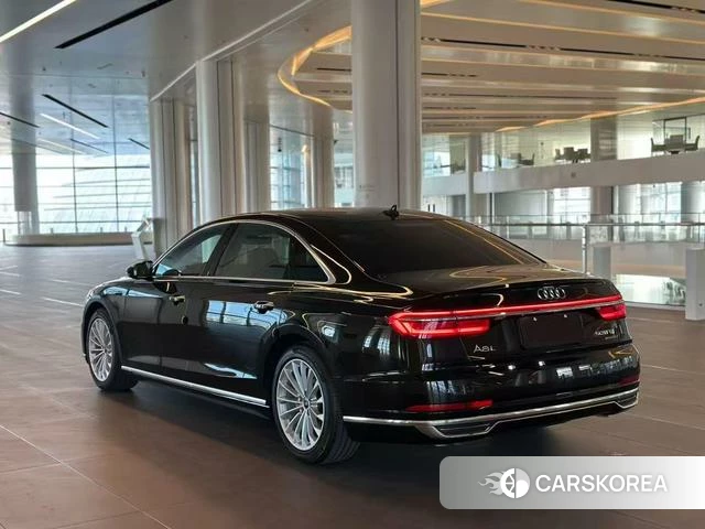 Audi A8 2021 Черный из Китая, фото 5
