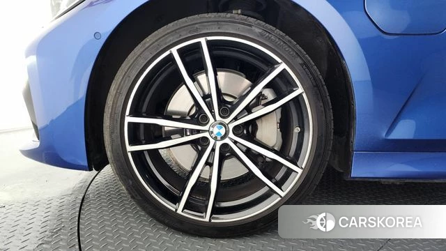 BMW 3 Series (G20) id 3839945 из Кореи 15