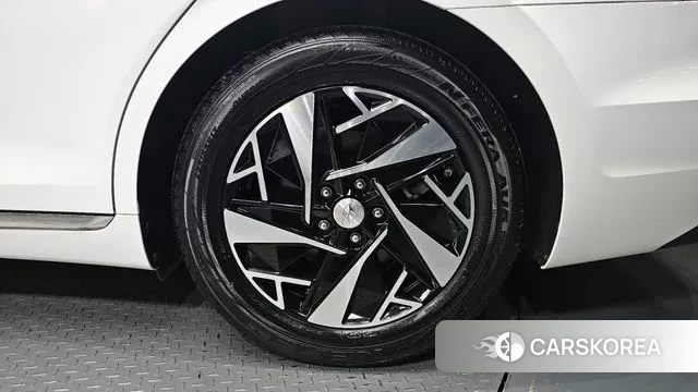 Hyundai The New Grandeur IG Hybrid id 3597472 из Кореи 15