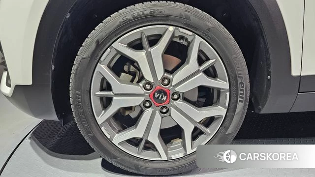 Kia Seltos id 4780725 из Кореи 29